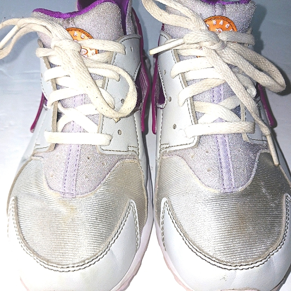 NIKE Huarache Girl's Grey/Purple Sneakers Size 3Y